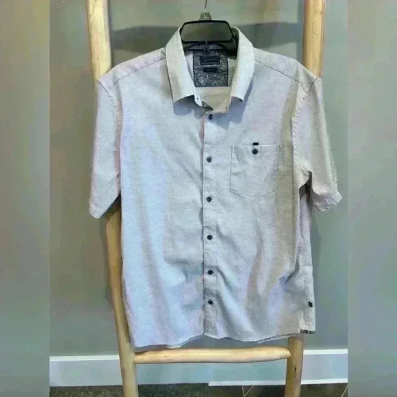 ✨7 Diamons Short Sleeve Performance Button-Up Shirt, classic fit size large - Picture 1 of 8